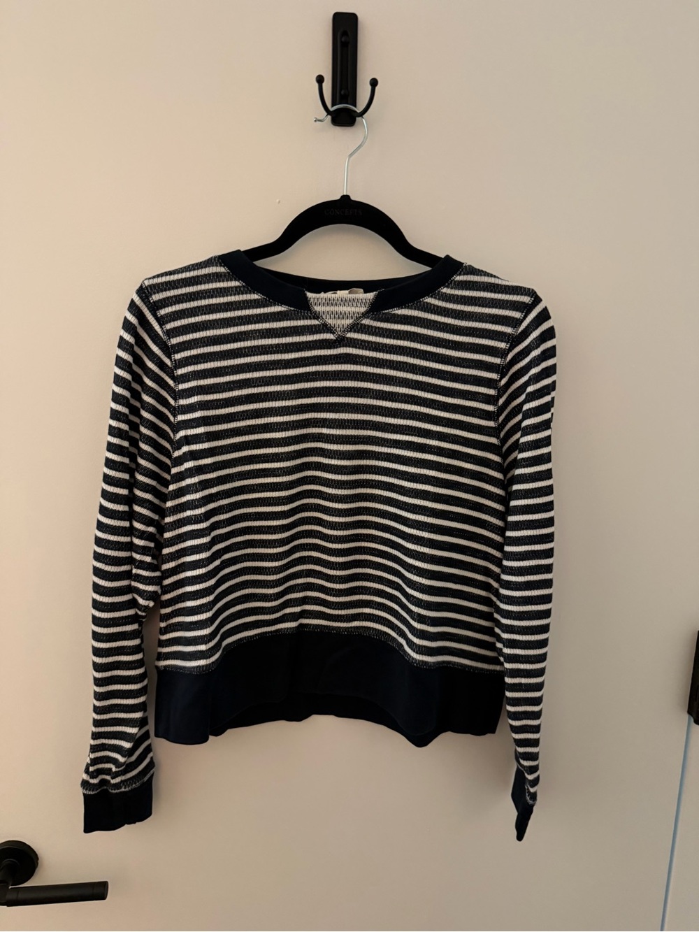 Striped Knit Pullover Sweater - Blue & White
